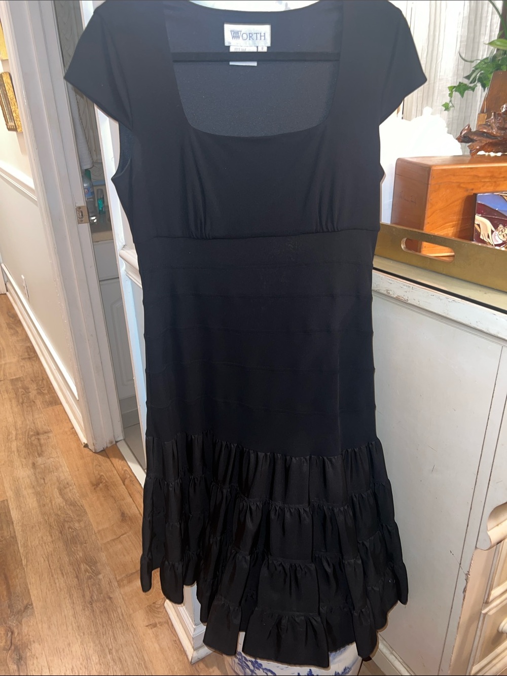 Worth Flirty Little Black Dress EEEUC